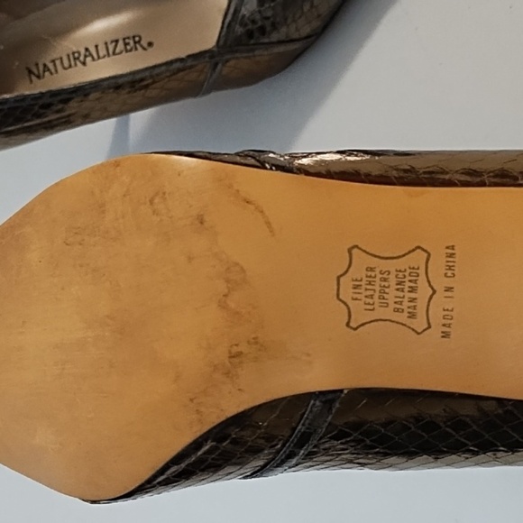 Naturalizer 8N Gold Silver Bronze Snake Imprinted Leather Upper Heeled Shoes - Picture 7 of 16